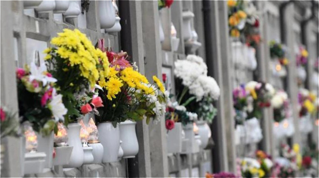 Avviso: orari apertura/chiusura cimitero comunale in occasione della festività di “Tutti i Santi” e della commemorazione dei defunti. 